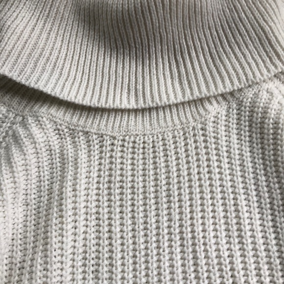 Sweater - Picture 2 of 4